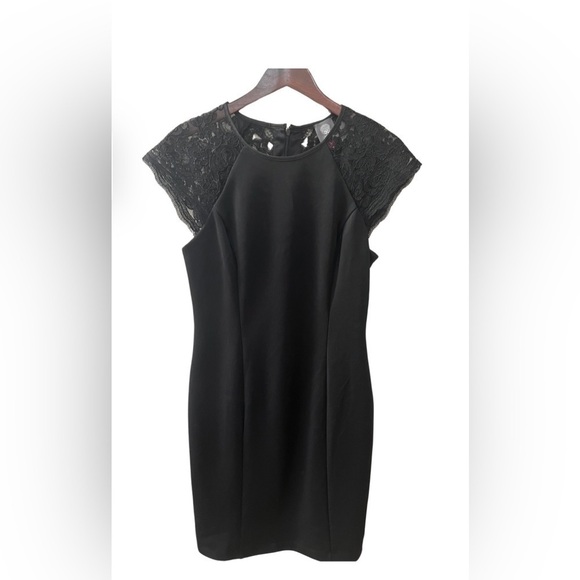 Vince Camuto Dresses & Skirts - Vince Camuto Black midi dress with lace size 10 NWT Women